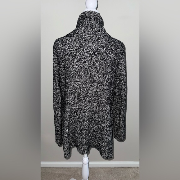 Isaac Mizrahi Black and White Marled Open Cardigan. Mid-Length w Belt Loops - Picture 3 of 7